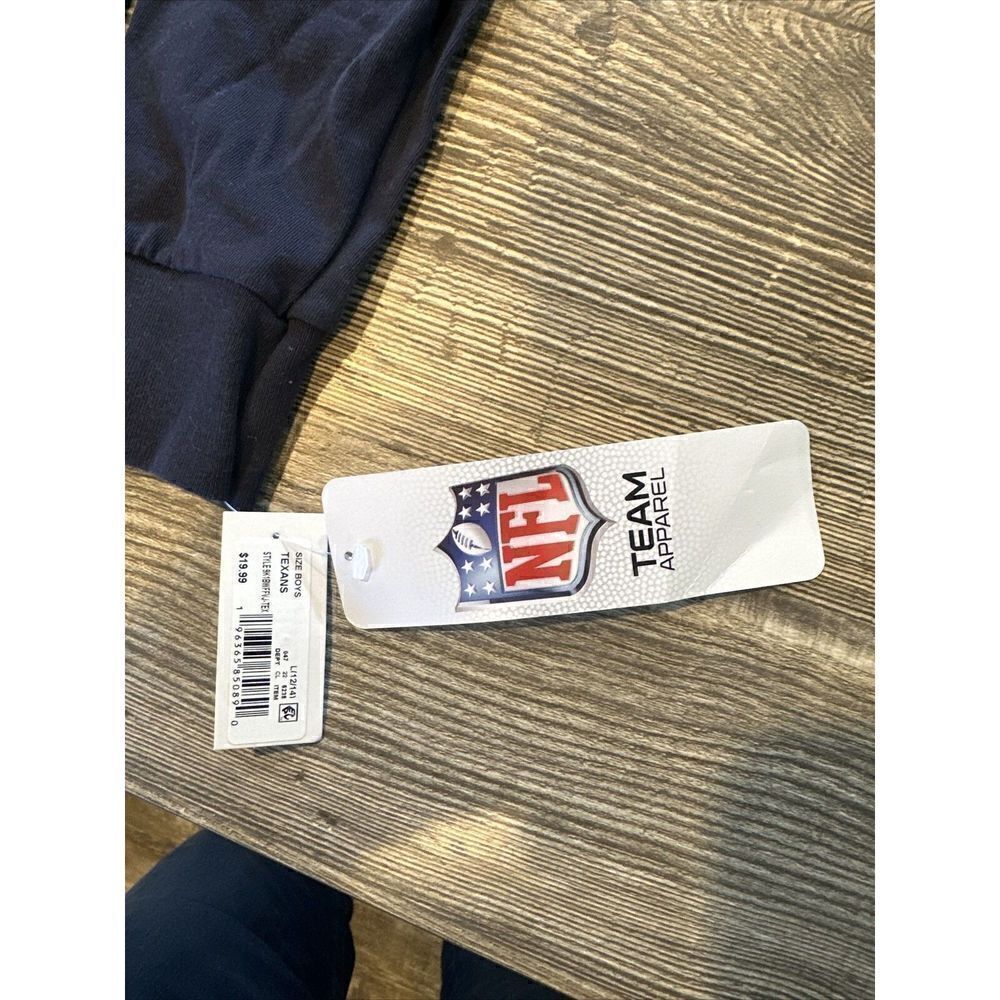 Boys Houston Texans Long Sleeve T-Shirt Size Large(12/14) Navy. NWT. 1 - Picture 4 of 6